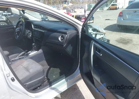 2018 Toyota Corolla Le z USA, uszkodzony, nr VIN 2T1BURHE8JC118807